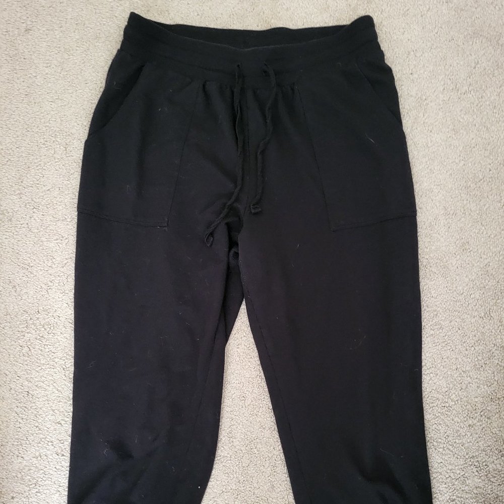 Ambrielle Black Joggers Size Small
